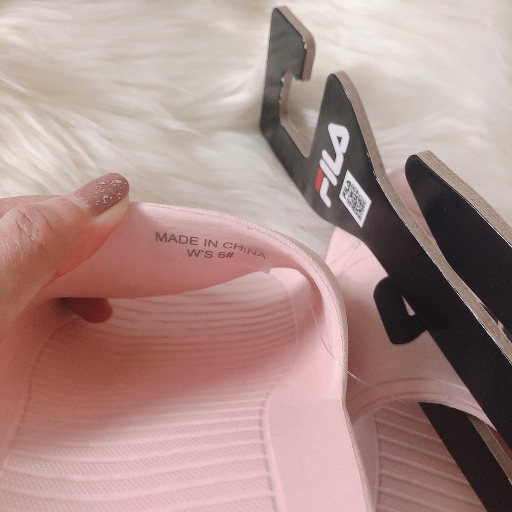Fila Women’s Light Pink Logo Sleek Slide - Picture 6 of 8